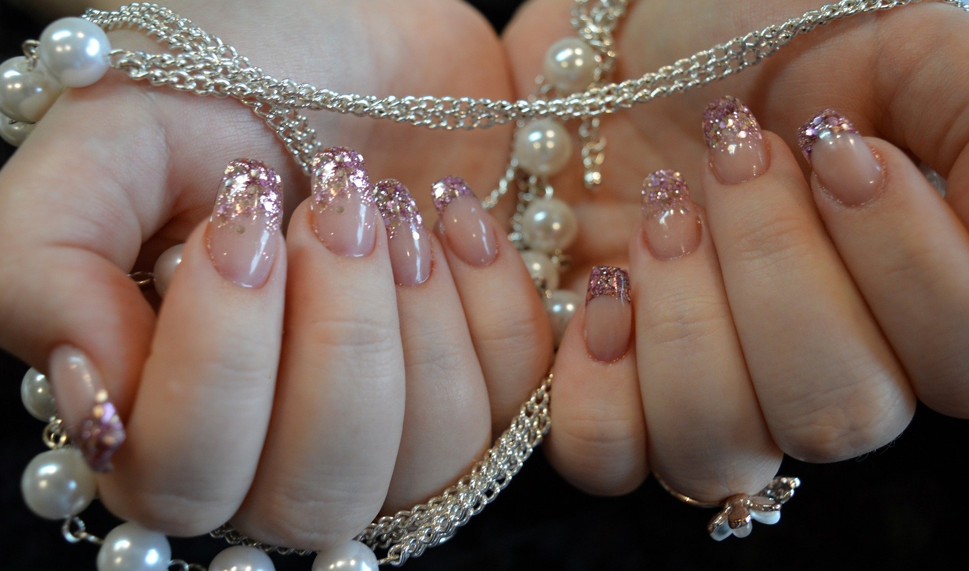 4. Sparkly New Year's Nails - wide 6